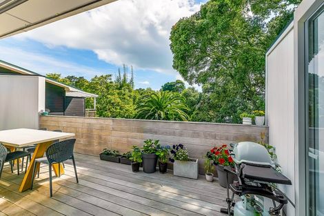 Photo of property in 1/5 Larchwood Avenue, Westmere, Auckland, 1022