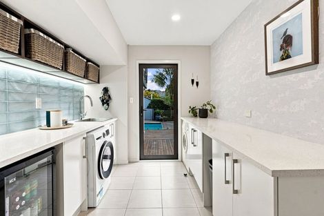 Photo of property in 194 Beach Road, Campbells Bay, Auckland, 0630