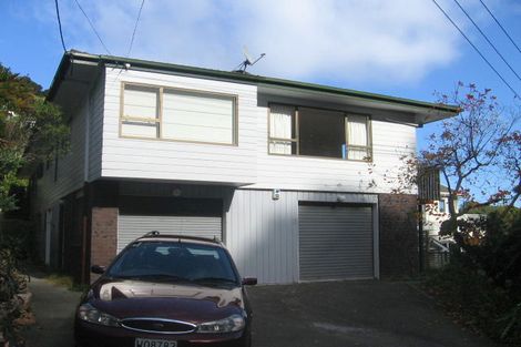 Photo of property in 6 Mahina Road, Mahina Bay, Lower Hutt, 5013