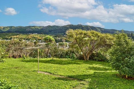 Photo of property in 83 Bell Street, Tawa, Wellington, 5028