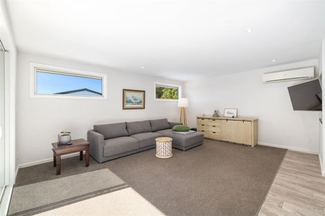 Photo of property in 16 Englefield Road, Belfast, Christchurch, 8051