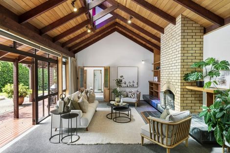 Photo of property in 106 Kowhai Road, Campbells Bay, Auckland, 0630