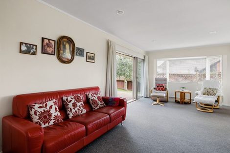 Photo of property in 3 Dallinger Street, St Andrews, Hamilton, 3200