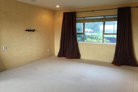 Photo of property in 3 Beulah Avenue, Rothesay Bay, Auckland, 0630