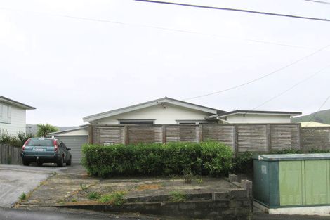 Photo of property in 2 Bedford Street, Northland, Wellington, 6012