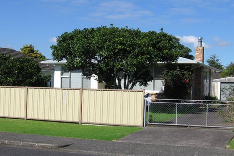 Photo of property in 26 Durham Street, Te Atatu Peninsula, Auckland, 0610