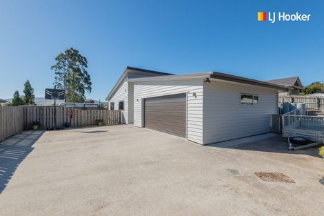 Photo of property in 19 Paterson Road, Mosgiel, 9092