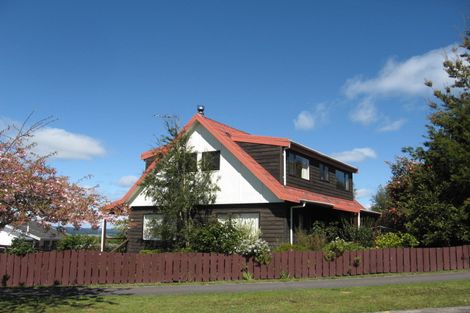 Photo of property in 1/3 Cherry Lane, Acacia Bay, Taupo, 3330