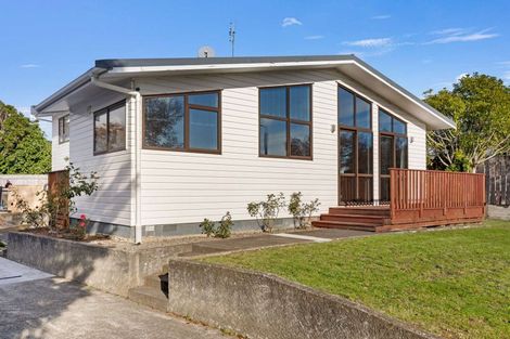 Photo of property in 4 Kebbell Avenue, Levin, 5510