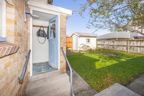 Photo of property in 77 Fox Street, Hamilton East, Hamilton, 3216