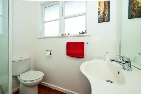 Photo of property in 104 Fairfield Road, Fairfield, Hamilton, 3214