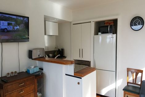 Photo of property in 37 Putnam Street, Northland, Wellington, 6012