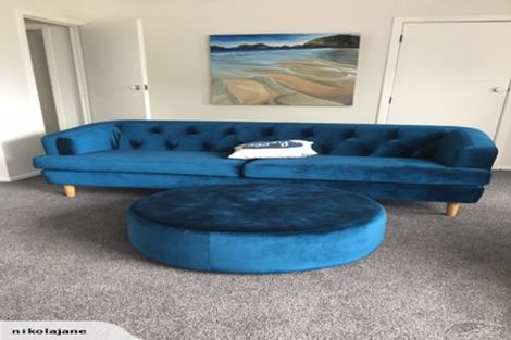 Photo of property in 8 May Avenue, Te Atatu South, Auckland, 0610