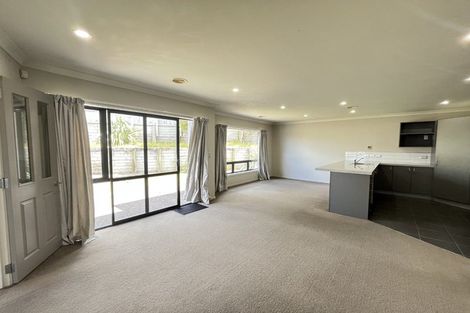 Photo of property in 66 Te Puia Drive, Aotea, Porirua, 5024