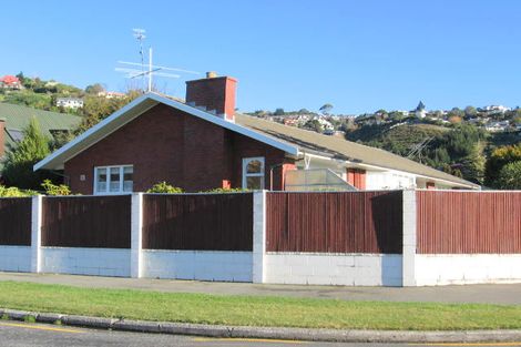 Photo of property in 20 Landsdowne Terrace, Cashmere, Christchurch, 8022