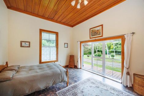 Photo of property in 375 Rangatira Road, Hunterville, 4786
