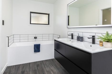 Photo of property in 37 Whareora Terrace, Cashmere, Christchurch, 8022