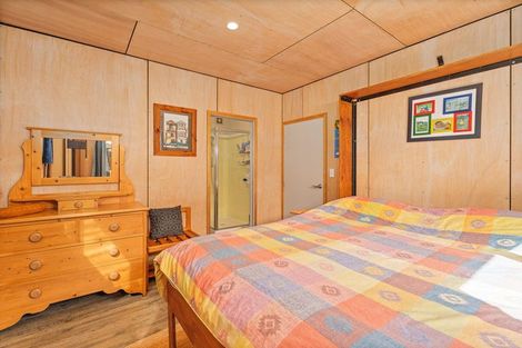 Photo of property in 107 Benjamin Place, Matarangi, Whitianga, 3592