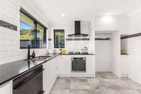 Photo of property in 163 Navigation Drive, Whitby, Porirua, 5024