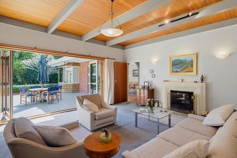 Photo of property in 10 Karaka Grove, Waikanae, 5036