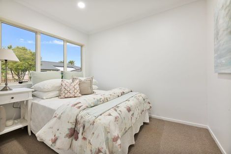 Photo of property in 38c Hetherington Road, Ranui, Auckland, 0612