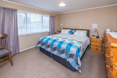 Photo of property in 14 Akepiro Place, Tawhero, Whanganui, 4501