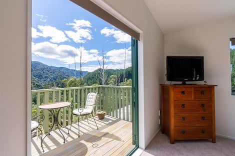 Photo of property in 396 Mangaone South Road, Reikorangi, Waikanae, 5391