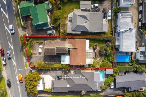Photo of property in 211 East Coast Road, Castor Bay, Auckland, 0620
