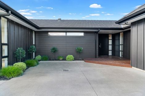Photo of property in 23 Sarona Park Drive, Omanawa, Tauranga, 3171