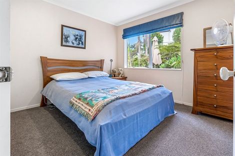 Photo of property in 8 Landvale Court, Browns Bay, Auckland, 0630