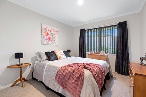 Photo of property in 2 Dayna Avenue, Ohauiti, Tauranga, 3112