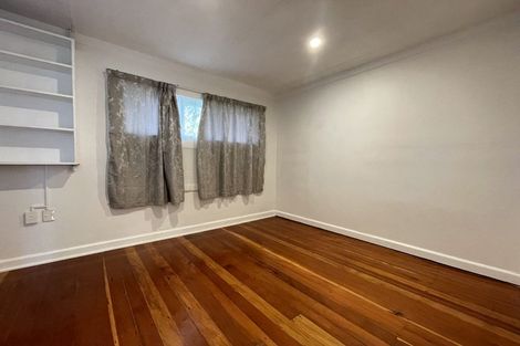 Photo of property in 37 Miro Street, New Lynn, Auckland, 0600
