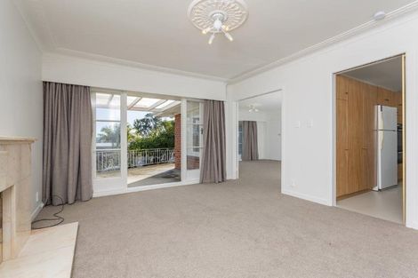 Photo of property in 2 Saratoga Avenue, Herne Bay, Auckland, 1011