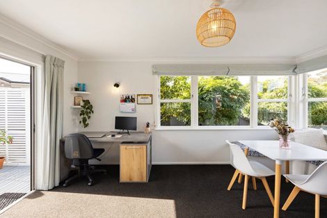 Photo of property in 14 Manapouri Place, Glenview, Hamilton, 3206