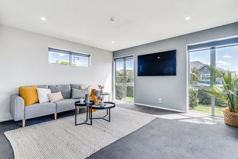 Photo of property in 14 Gosling Crescent, Halswell, Christchurch, 8025