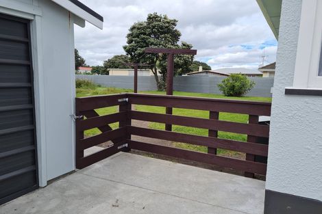 Photo of property in 34 Cornfoot Street, Castlecliff, Whanganui, 4501