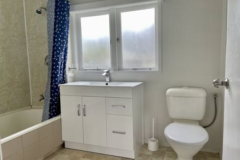 Photo of property in 101 Stanley Road, Glenfield, Auckland, 0629