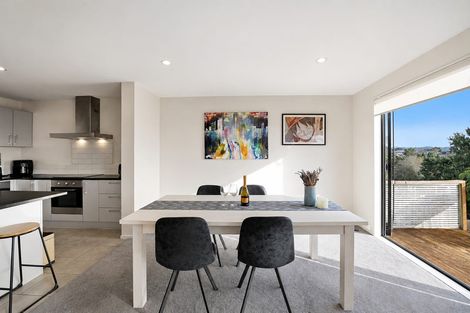 Photo of property in 9/12 Schnapper Rock Road, Schnapper Rock, Auckland, 0632