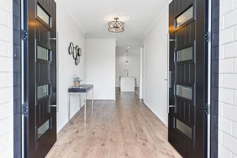 Photo of property in 6 Kukari Close, Flagstaff, Hamilton, 3210