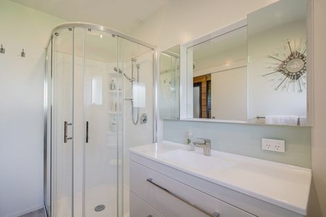 Photo of property in 165 Cook Drive, Whitianga, 3510