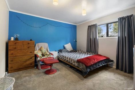 Photo of property in 18 Royal Road, Massey, Auckland, 0614