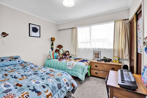 Photo of property in 16 High Street, Hawera, 4610