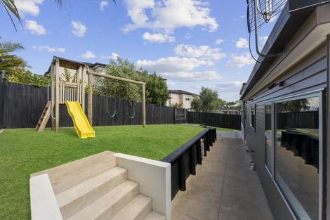 Photo of property in 64 O'halloran Road, Howick, Auckland, 2014