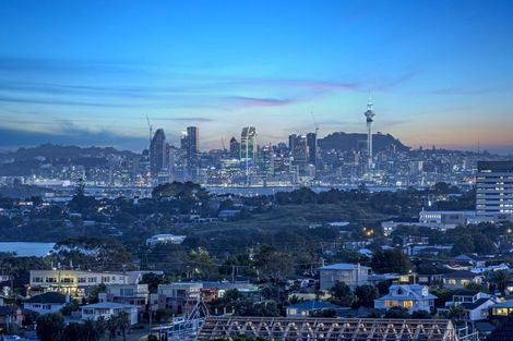 Photo of property in 3 Castor Bay Road, Castor Bay, Auckland, 0620