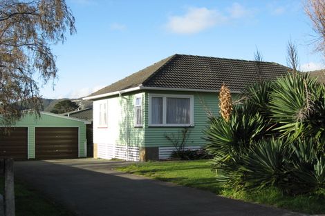 Photo of property in 2 Hay Street, Wainuiomata, Lower Hutt, 5014