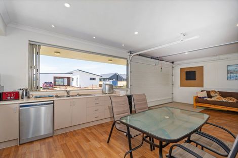 Photo of property in 140 Ngaio Drive, Matarangi, Whitianga, 3592