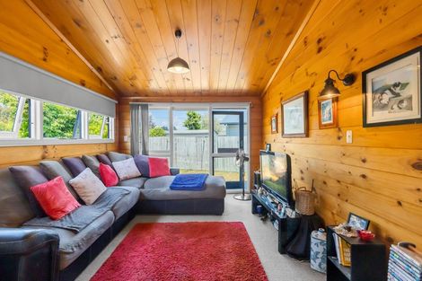 Photo of property in 10 Liston Avenue, Hilltop, Taupo, 3330