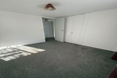 Photo of property in 168 Universal Drive, Henderson, Auckland, 0610