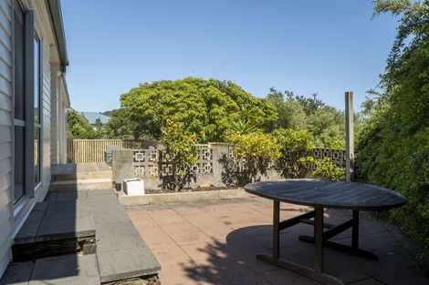 Photo of property in 1 The Spinney, Titahi Bay, Porirua, 5022