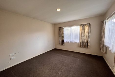 Photo of property in 8c Helvetia Road, Pukekohe, 2120